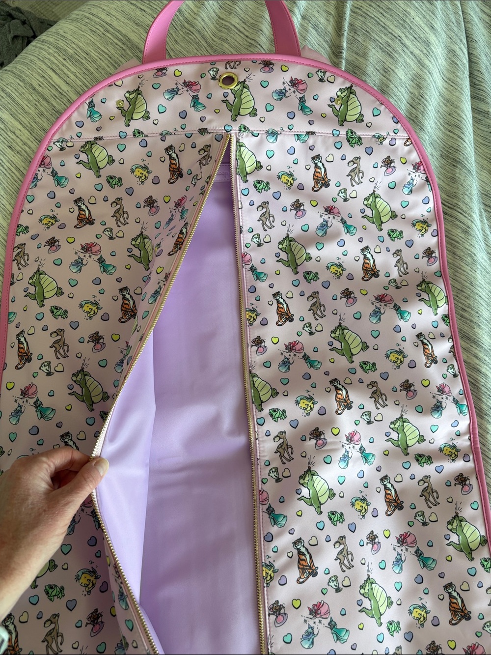 Stoney Clover Lane & Disney Collab - Pink Princess garment bag NWOT - Picture 7 of 10